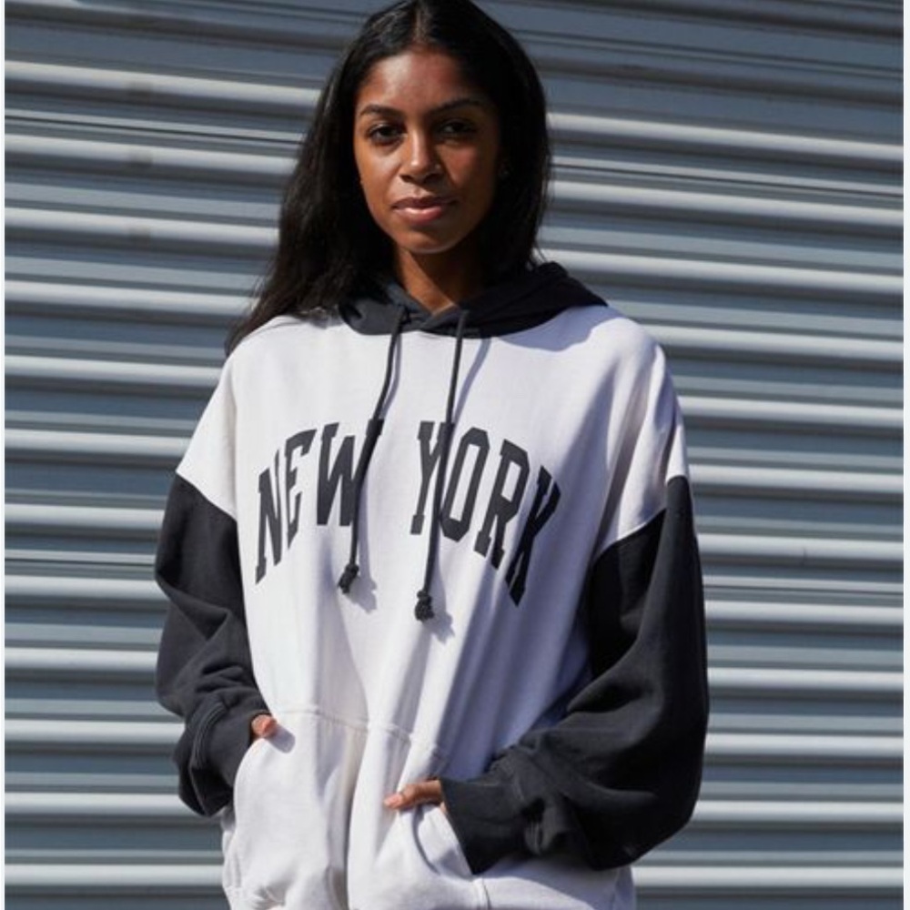Brandy Melville New York Hoodie